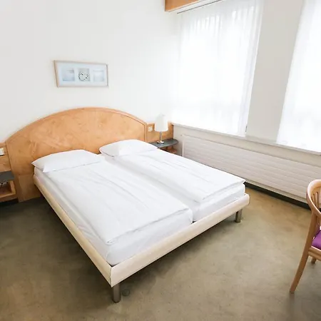 Astor & Serviced 3*