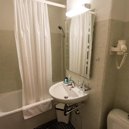 Astor & Serviced Hotell