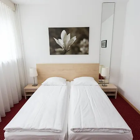 Astor & Serviced Hotel