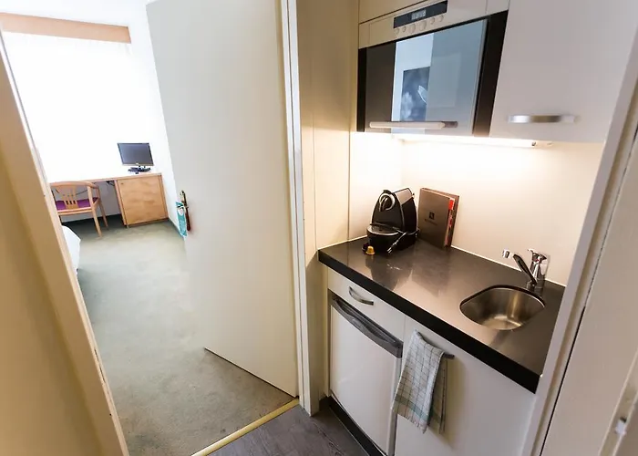 Astor & Serviced Цюрих