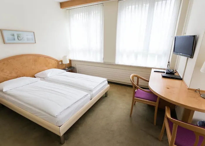 Astor & Serviced Hotell 3*