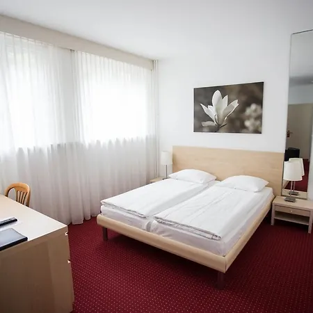 Hotel Astor & Serviced 3*